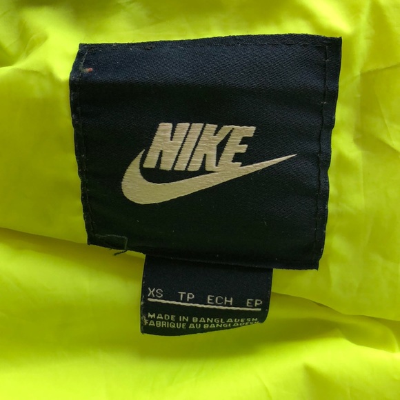 Nike Vest - Picture 2 of 8